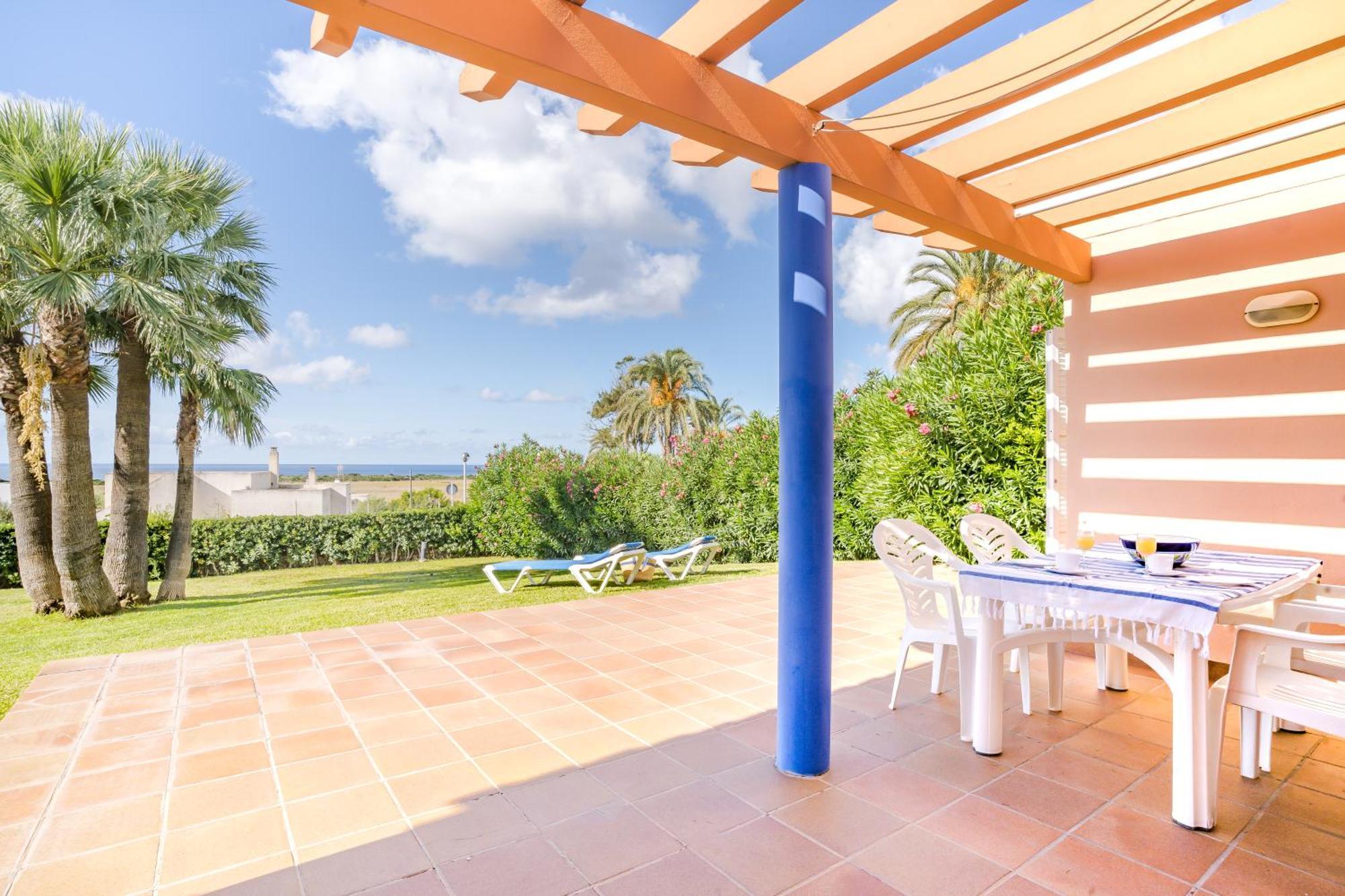 Apartamentos Mar Blau Son Bou Exteriör bild